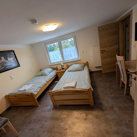 Pension Neue Linde Alsfeld Exterior foto